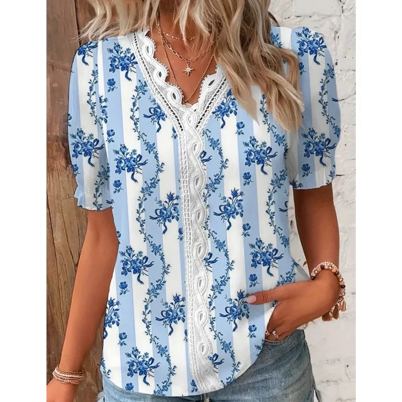 Blusa Feminina Floral com Manga Curta e Detalhe em Renda-azul listras