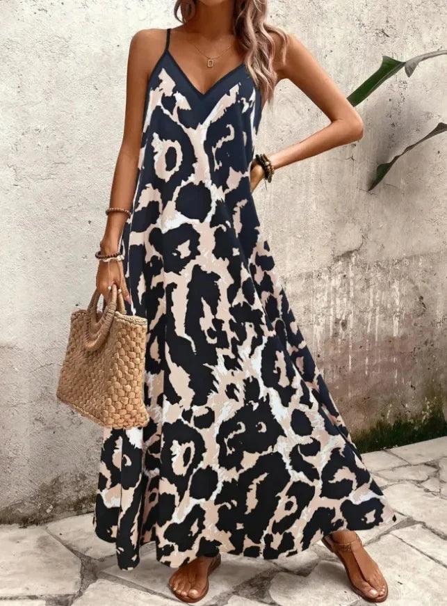 Vestido Feminino Animal Print com Decote V e Tecido Leve