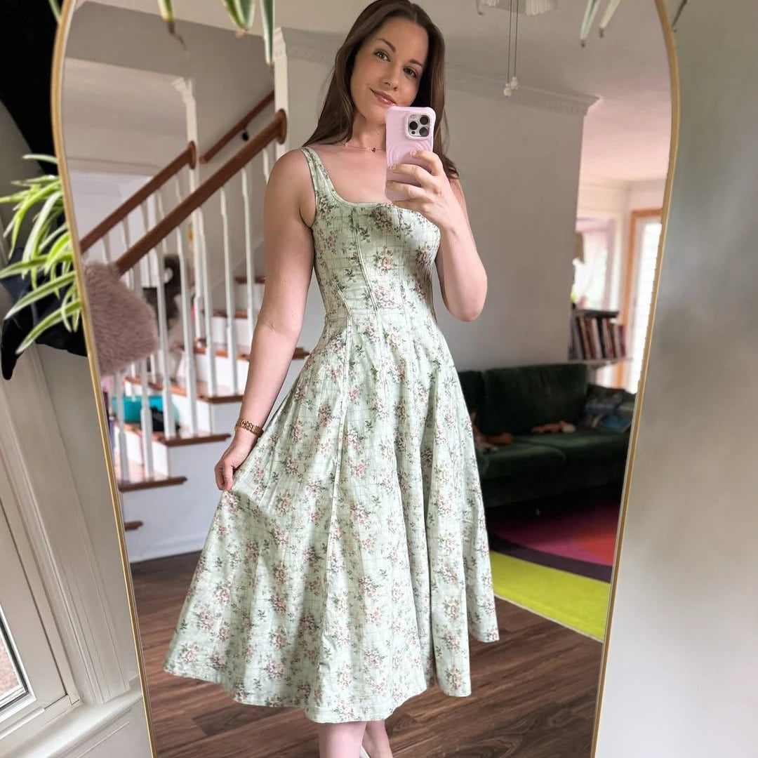 Vestido Midi Floral Feminino com Alças Largas e Cintura Marcada